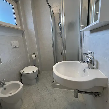 Апартаменты Pisa 6 *